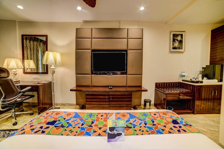 Fabhotel Sarala Crown Calangute Beach