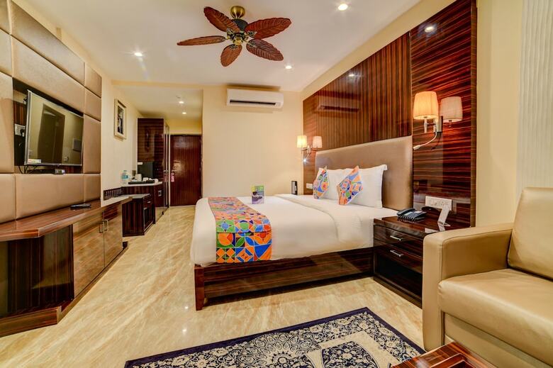 Fabhotel Sarala Crown Calangute Beach