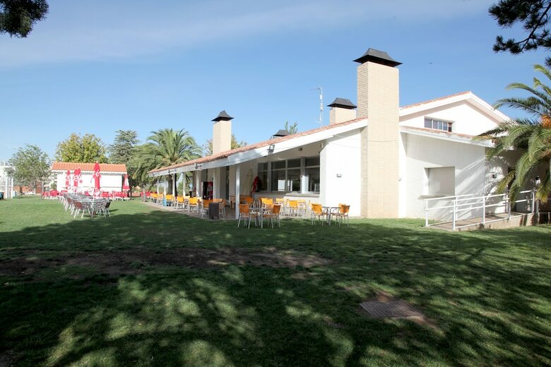 Hostal Albergue El Gracijo