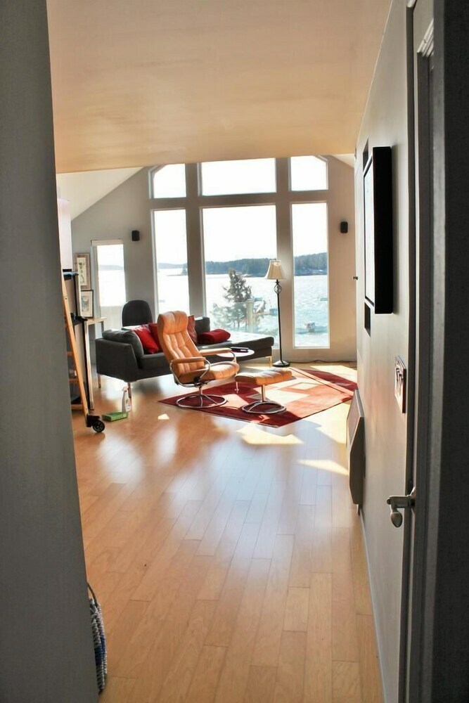 Gulls Ledge - Four Bedroom Home