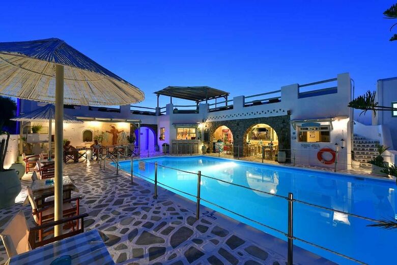 Apartamentos Captain Dounas