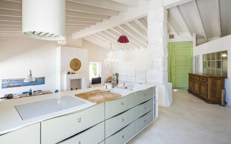Residence By G Villa Calicant