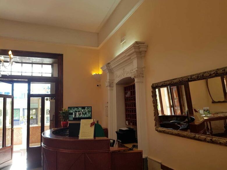 Hotel Albergo Santa Teresa