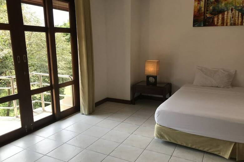 4 Br Villa On Beachfront Resort -tg33