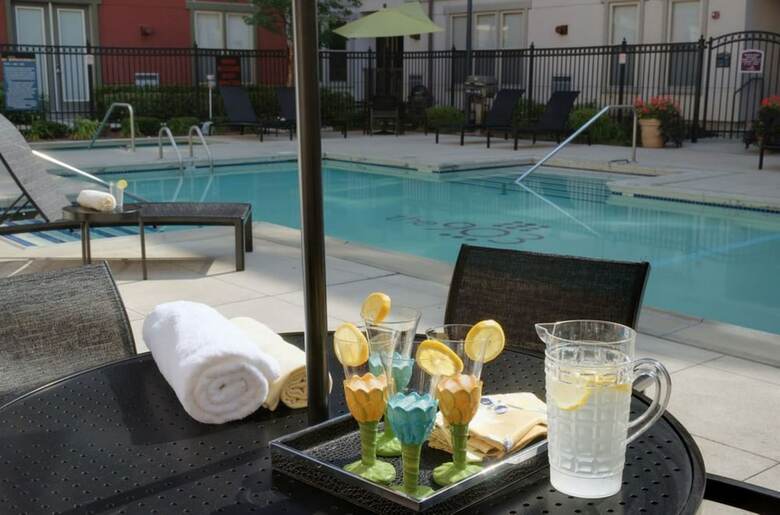 Apartamentos Bluebird Suites In Downtown Providence