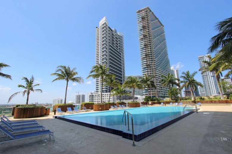 Apartamentos Bluebird Suites In Brickell