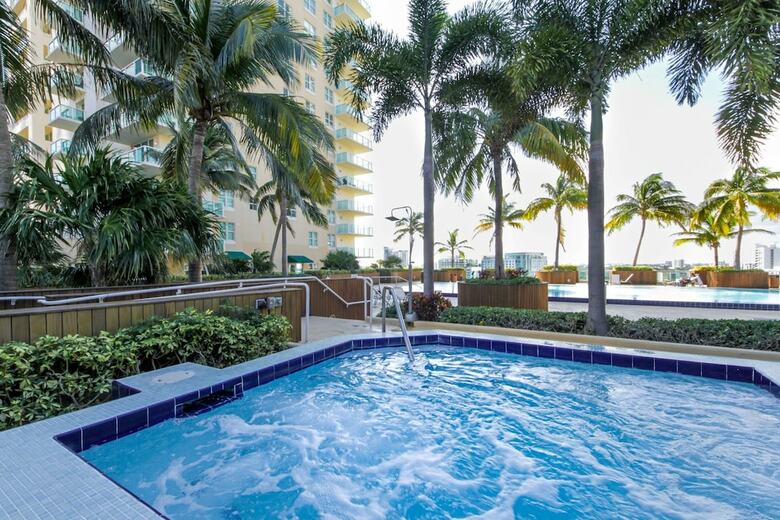 Apartamentos Bluebird Suites In Brickell