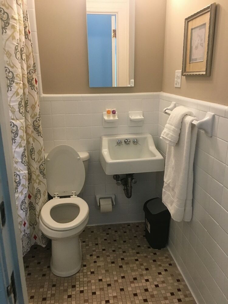 1912 Bed And Breakfast