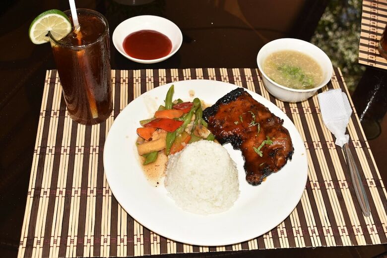 Hotel Zoobic Glampz- Subic