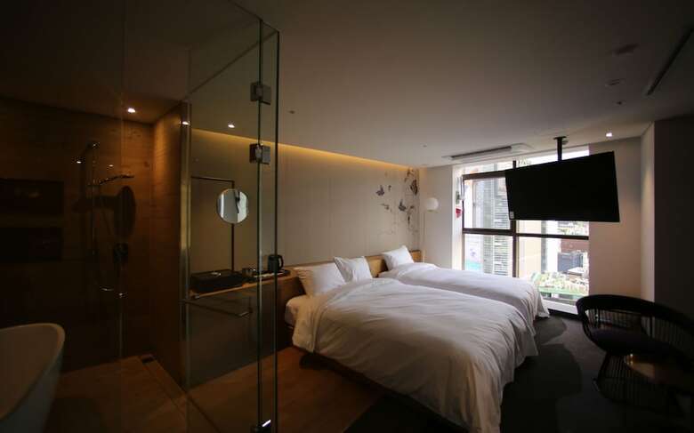 Stayrak Hotel
