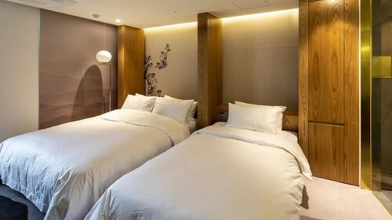 Stayrak Hotel