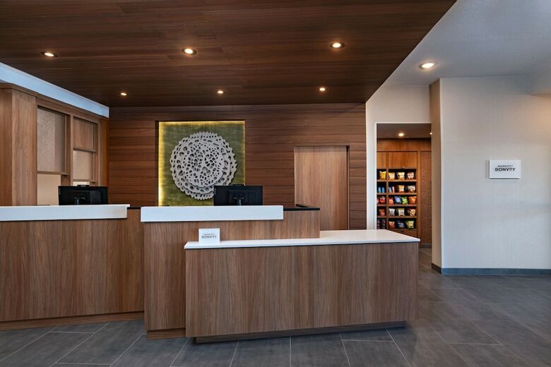 Hotel Rodeway Inn & Suites