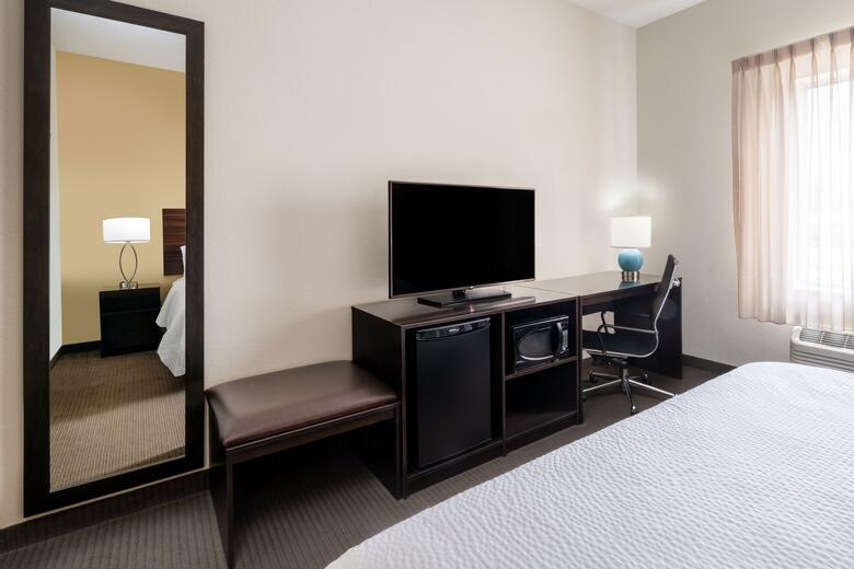 Hotel Sleep Inn & Suites