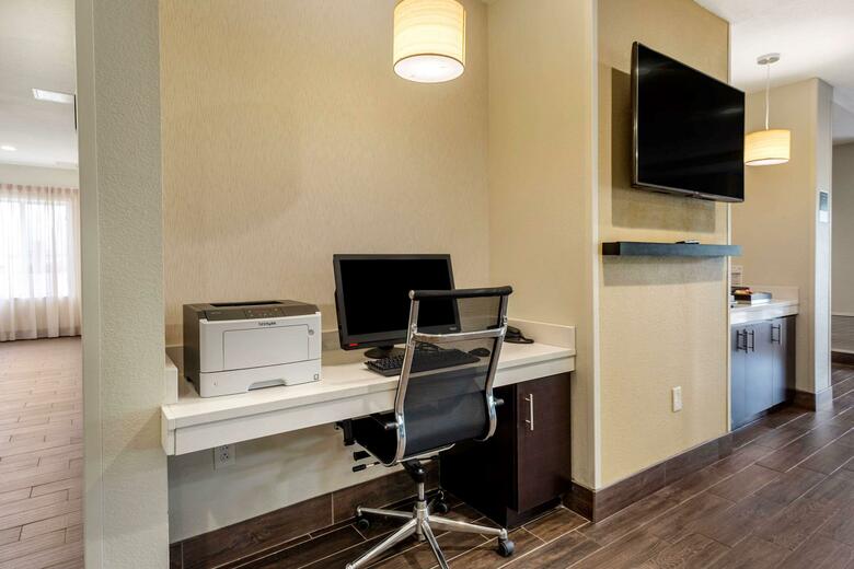Hotel Sleep Inn & Suites