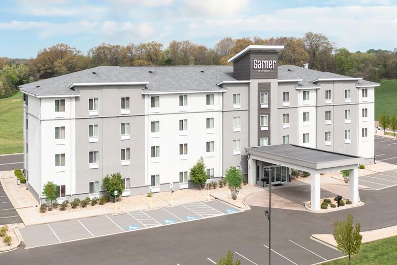 Hotel Sleep Inn & Suites