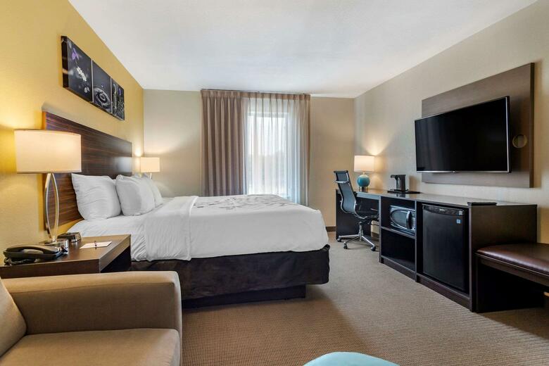 Hotel Sleep Inn & Suites