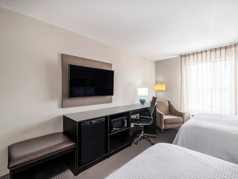 Hotel Sleep Inn & Suites