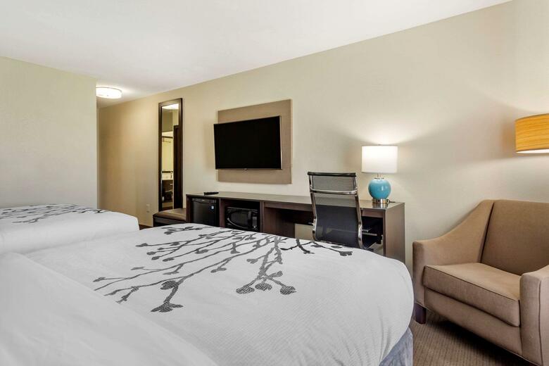 Hotel Sleep Inn & Suites