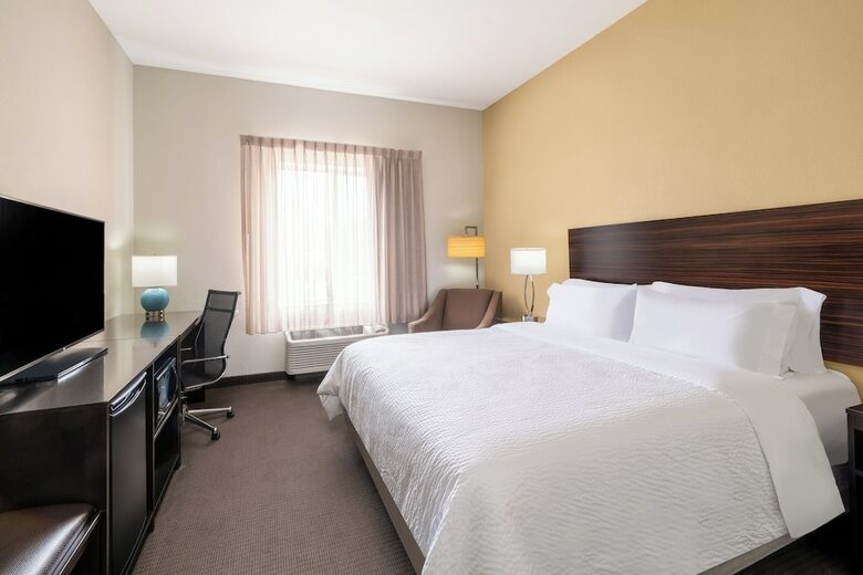 Hotel Sleep Inn & Suites