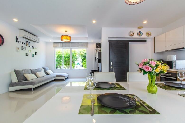 Happy-home Pool Villa