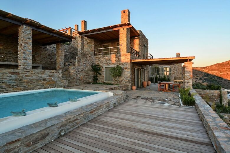 Villa Andros Tessera