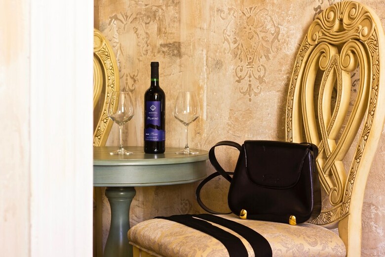 Hotel Plaza Marchi Old Town