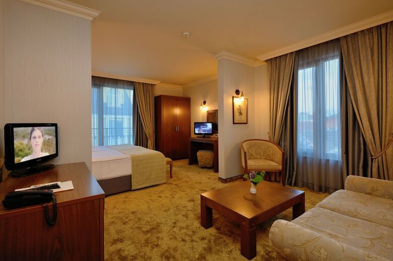 Club Central Hotel