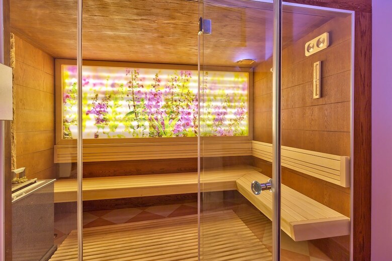 Club Central Hotel