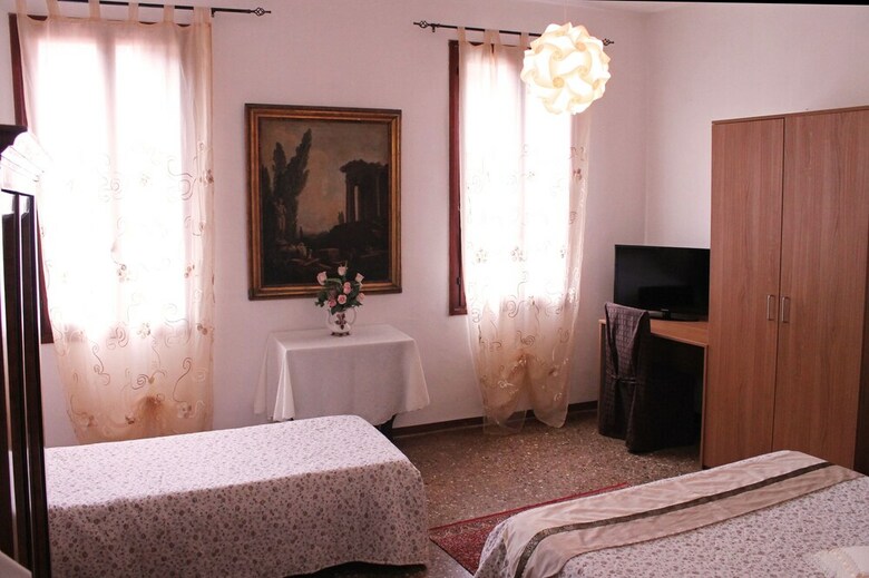 Hotel Angelo Venice Home