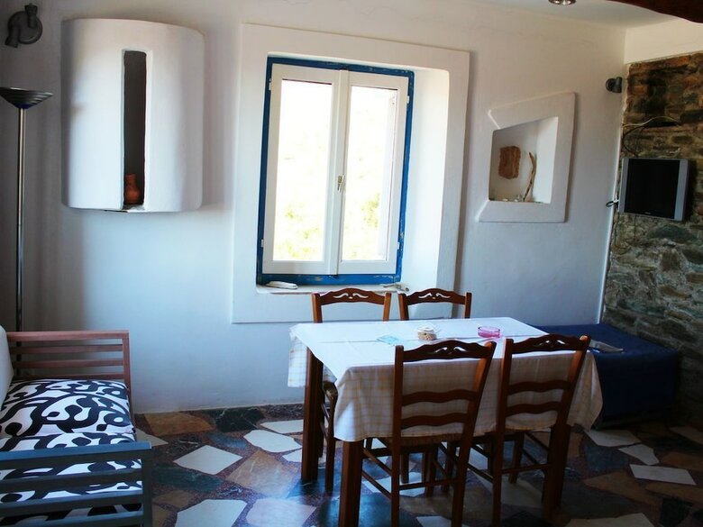 Apartamentos Villette Adonis