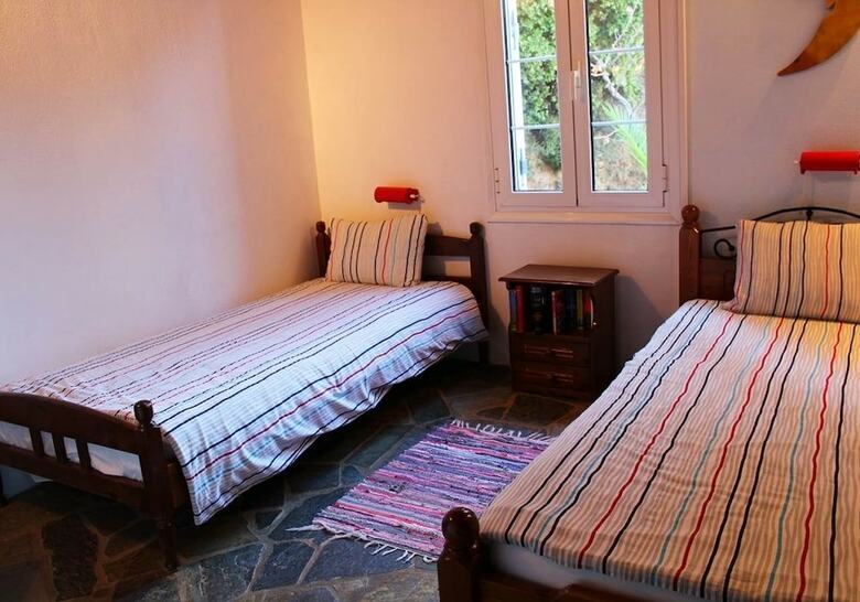 Apartamentos Villette Adonis