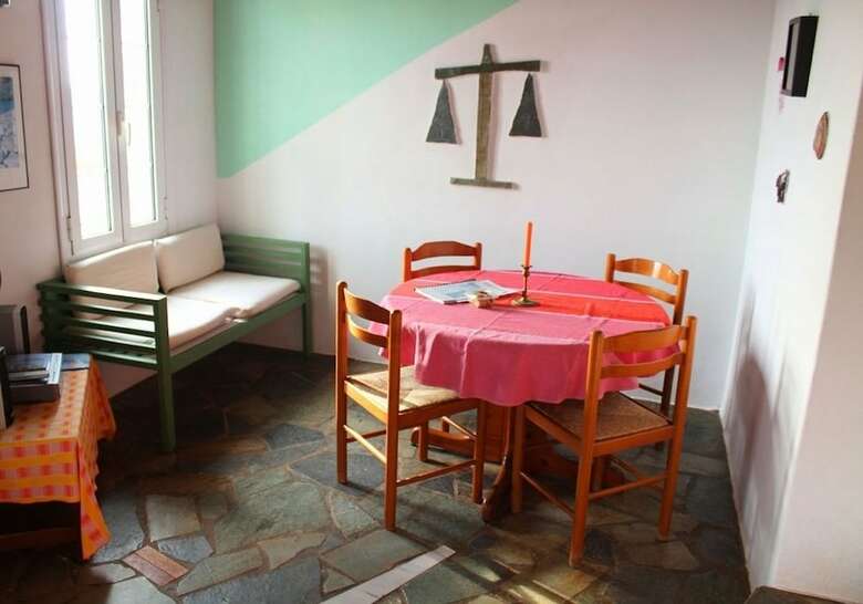 Apartamentos Villette Adonis