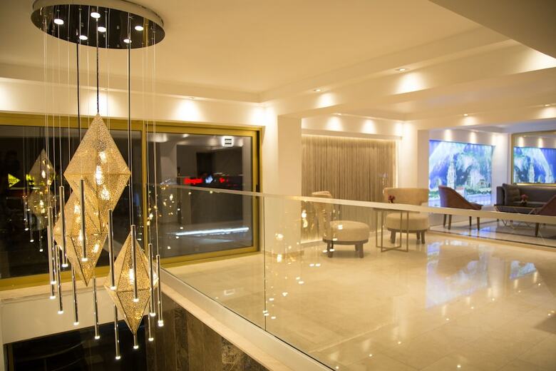 Tn&co Hotel