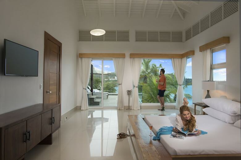 Hotel Crown Villas 6 Bdrm - All Inclusive