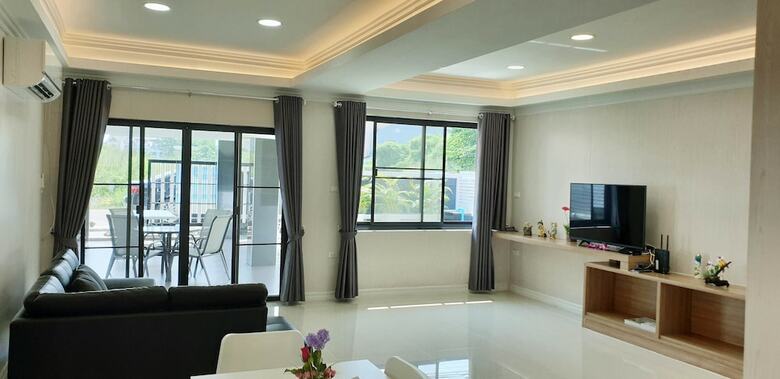 Villa Ban Sasithorn Huahin