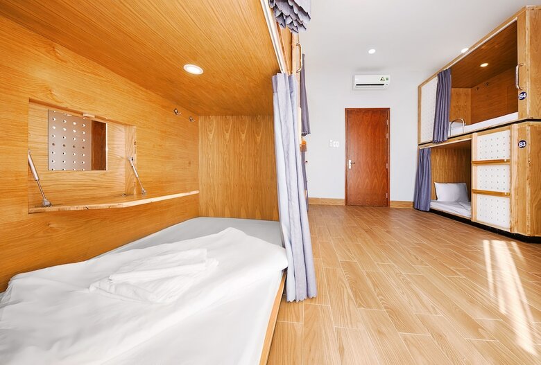 Hostal Zari House