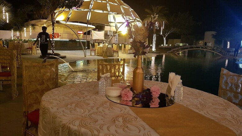 Hotel The Emerald Club