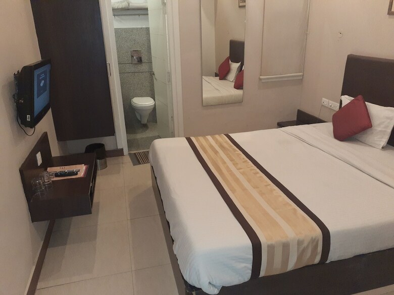 Hotel Dev Villas