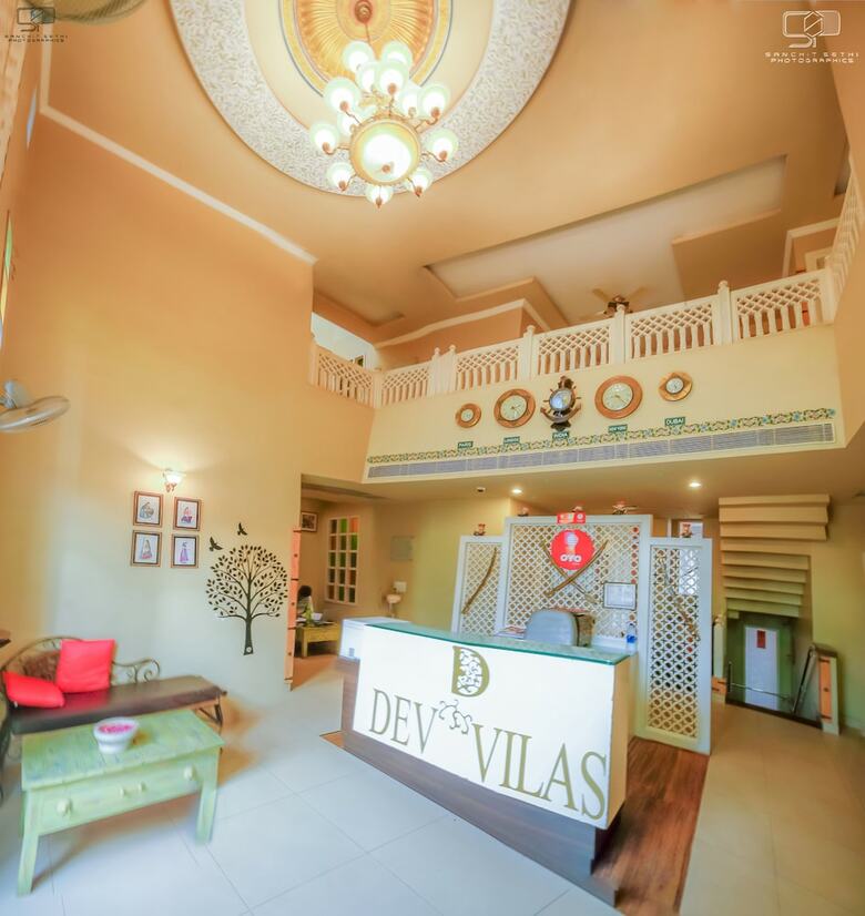 Hotel Dev Villas