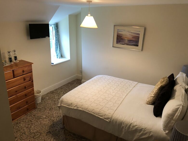 Picton House Hotel