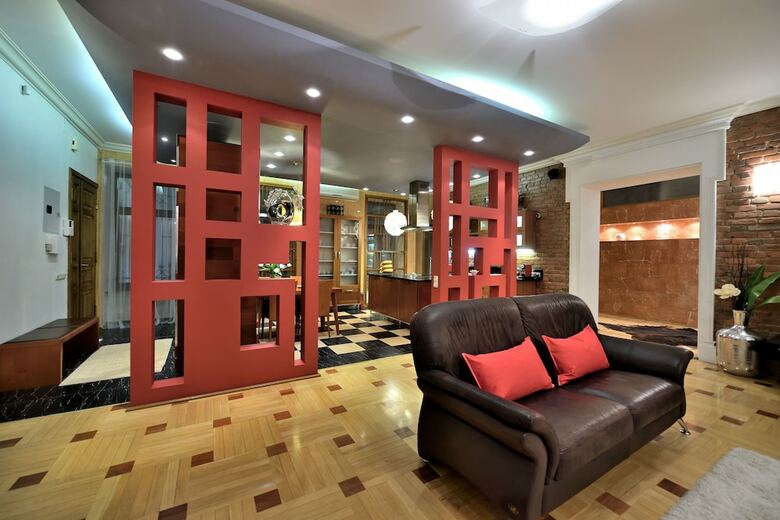 Belle Apartment On Italianskaya