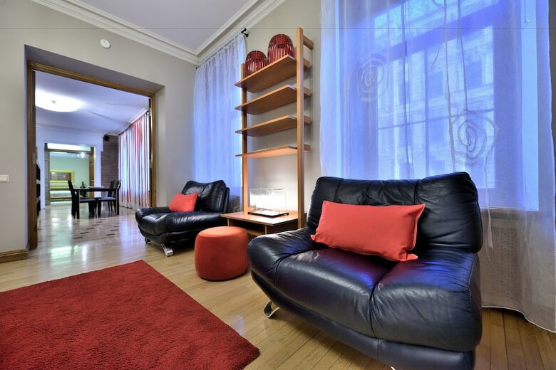 Belle Apartment On Italianskaya