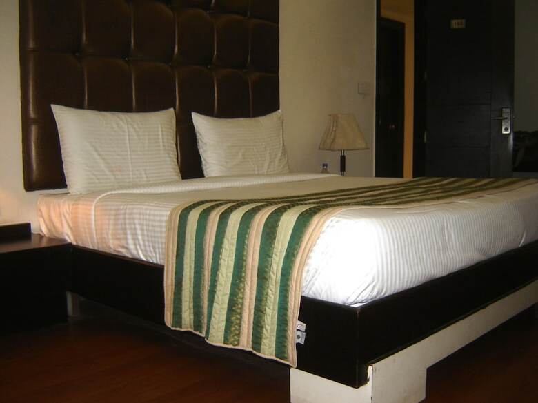 Hotel Anand Retreat