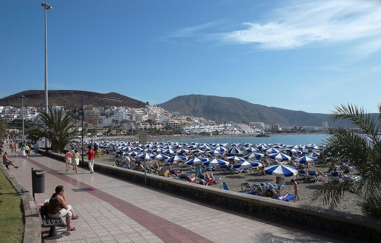 Apartamentos �tico Nirvana