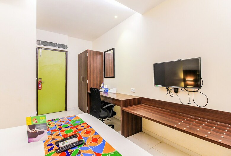 Fabhotel Regal International Andheri