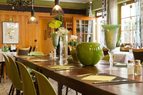 Hotel Restaurant Gr�ner Baum Und Altes Tor