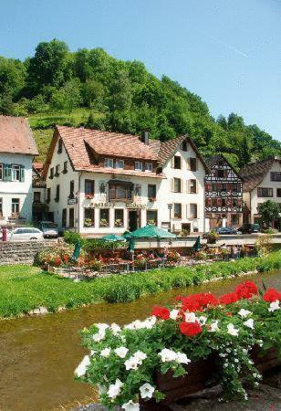 Hostal Zur Alten Br�cke