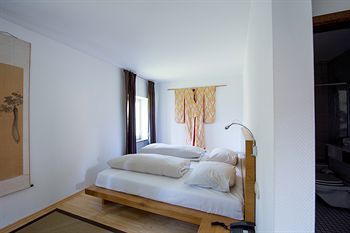 Hotel Schloss Heinsheim