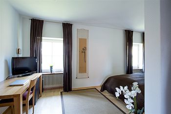 Hotel Schloss Heinsheim