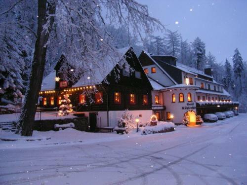 Hotel Und Restaurant K�hlerh�tte - F�rstenbrunn